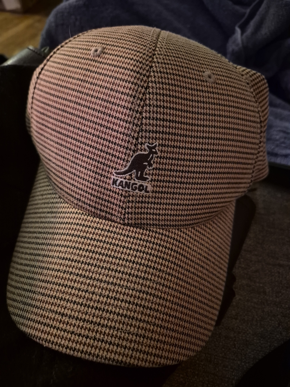 Kangol Tan & Brown Houndstooth Flexfit Cap